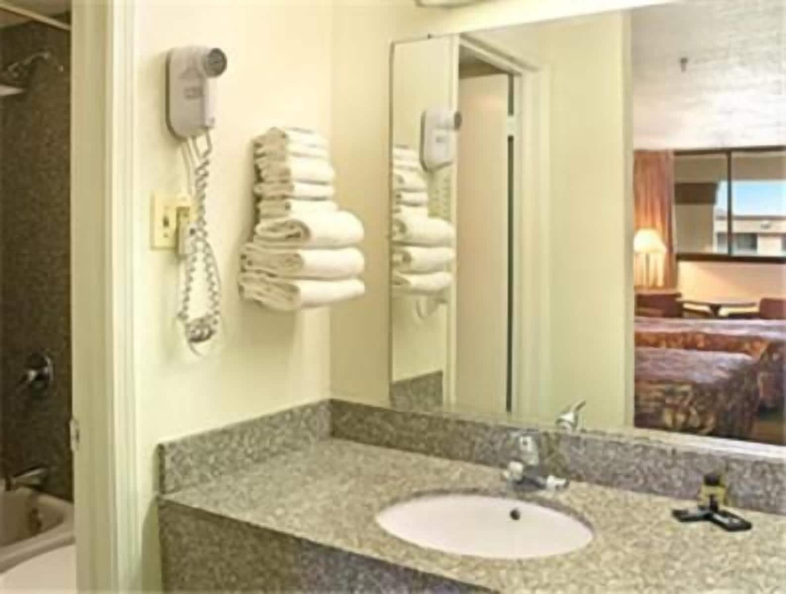 Travelodge By Wyndham New Orleans Hotel Harvey