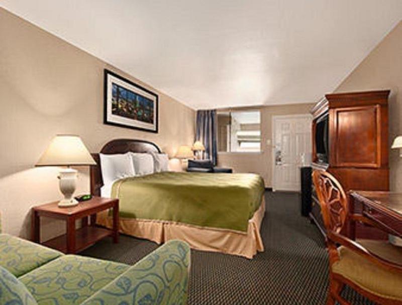 Travelodge By Wyndham New Orleans Hotel 2*